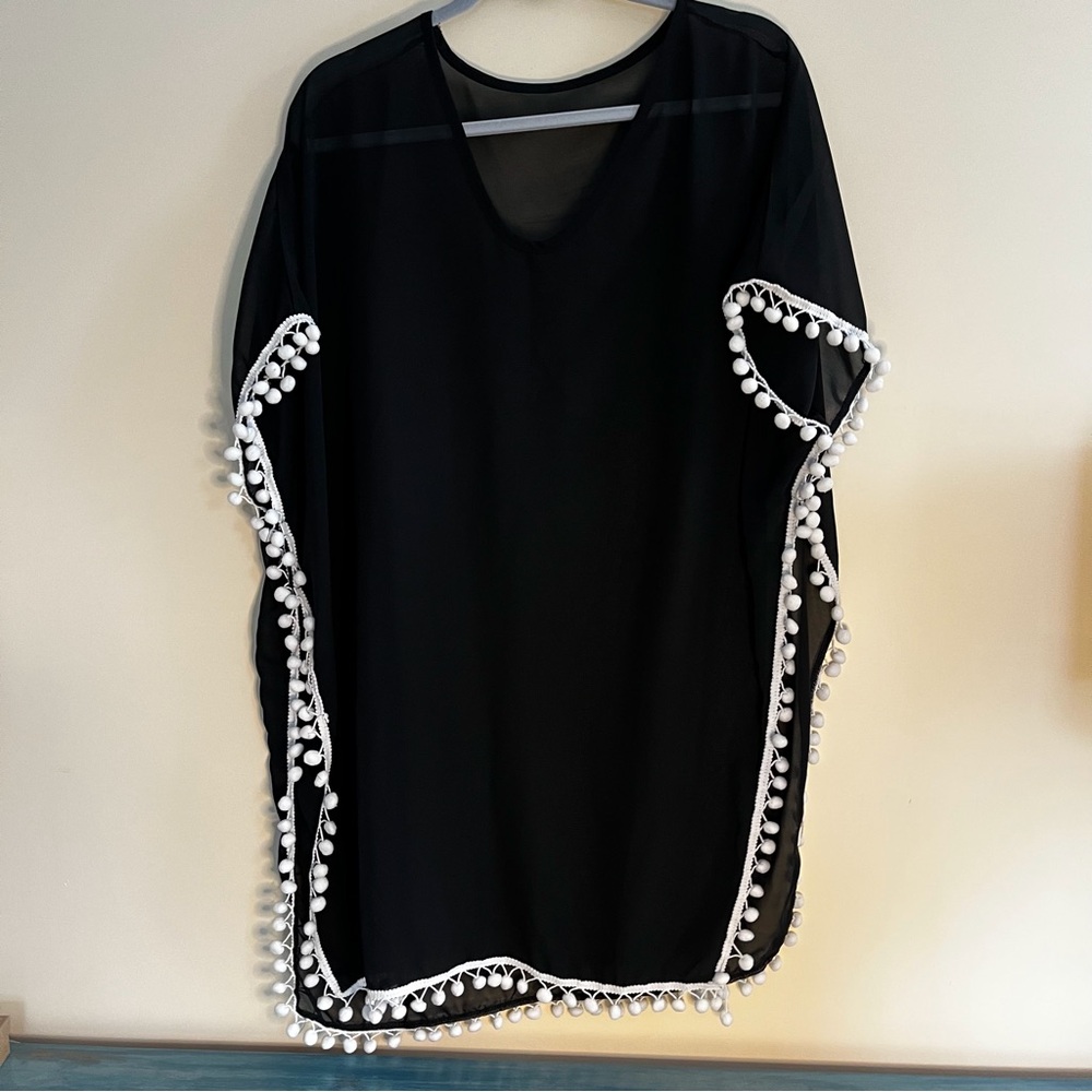 Beach coverup black